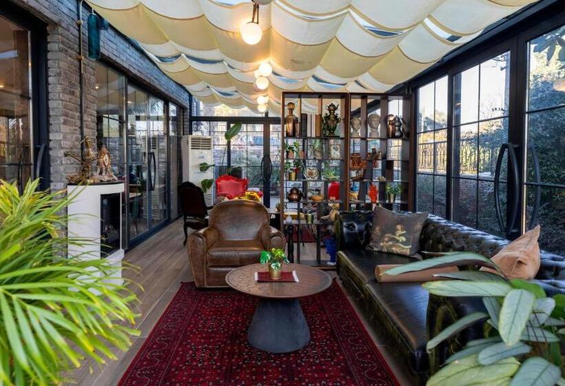 Lagun Castle Hotel&spa