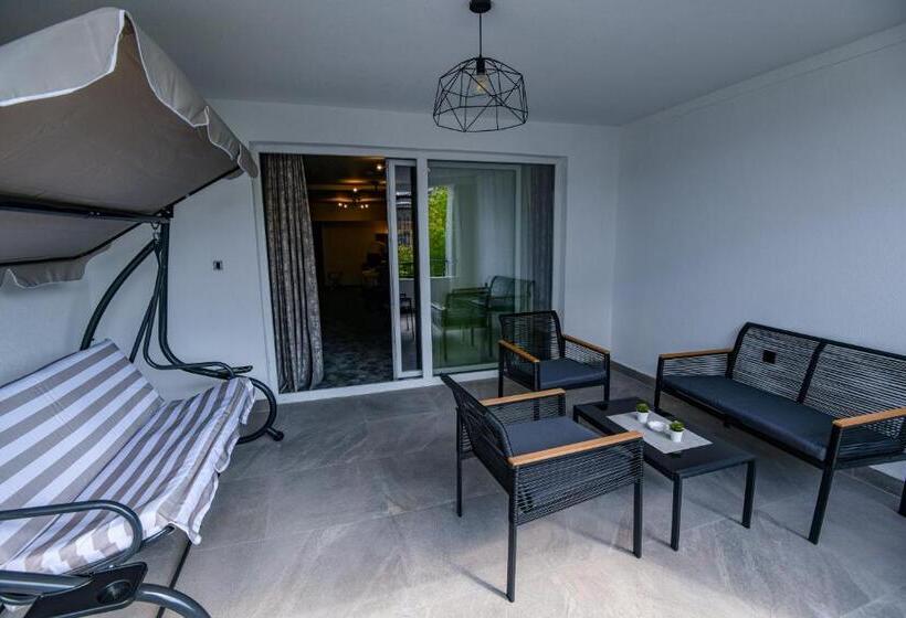 پانسیون Necko