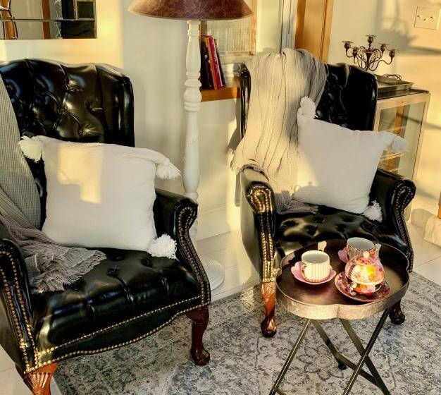 Plantation House Bed & Breakfast