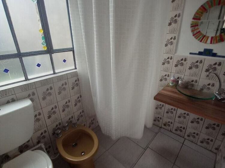 Casa Del Arbol Hostel