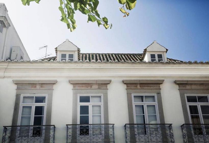 مبيت وإفطار A Muralha