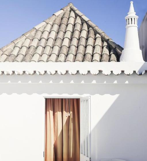 مبيت وإفطار A Muralha