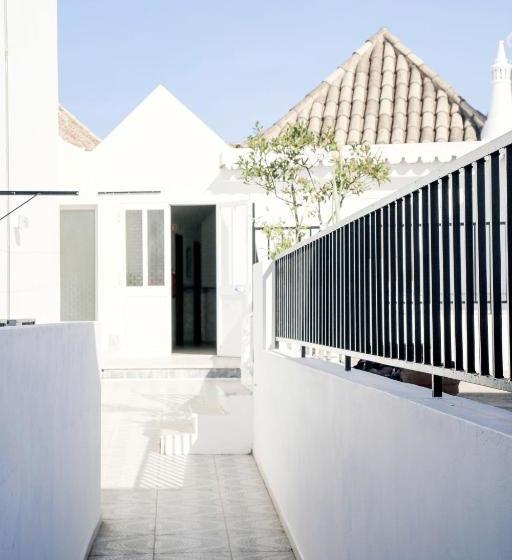 مبيت وإفطار A Muralha