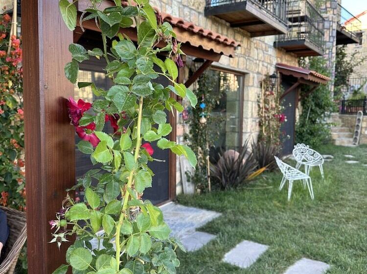 민박 Arıklı Han Kazdağları