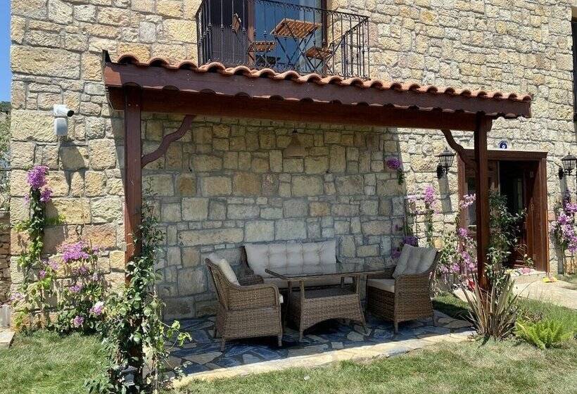 تختخواب و صبحانه Arıklı Han Kazdağları