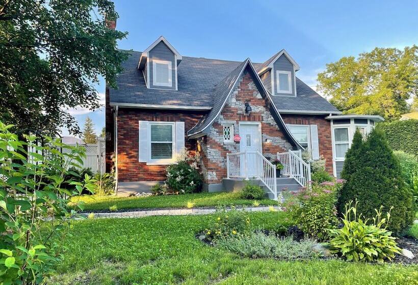 مبيت وإفطار Au Coq Du Bonheur