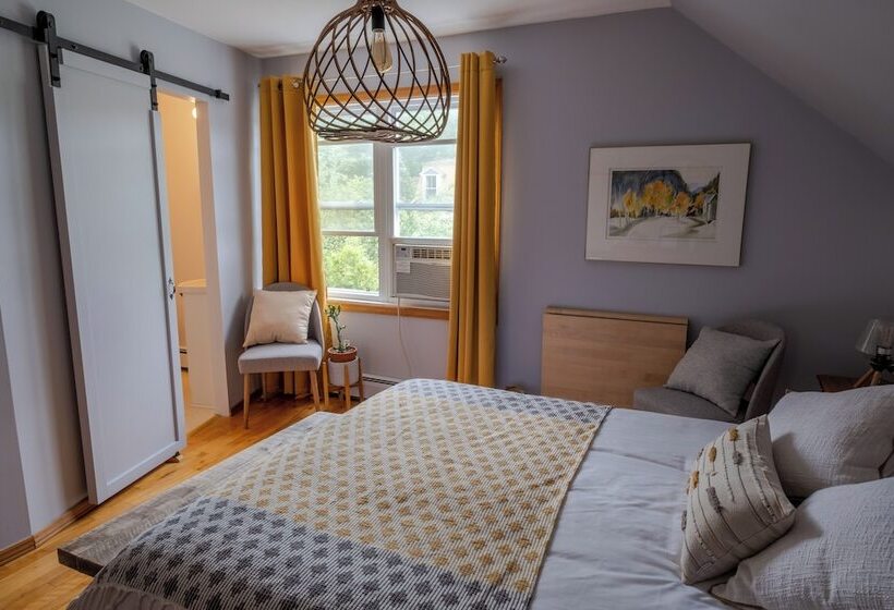 مبيت وإفطار Au Coq Du Bonheur