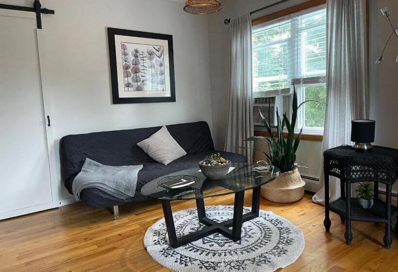 مبيت وإفطار Au Coq Du Bonheur