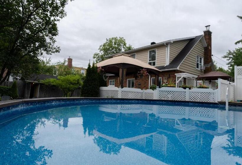 مبيت وإفطار Au Coq Du Bonheur