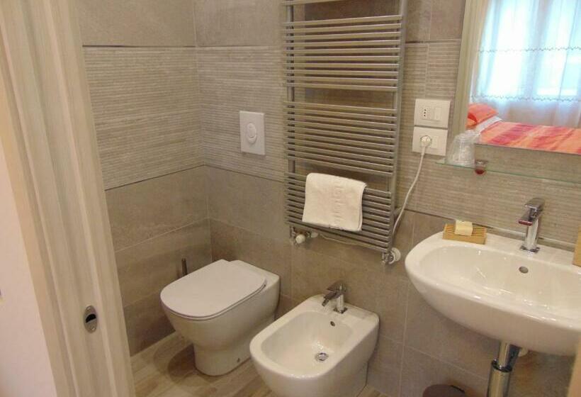 住宿加早餐  La Stazione