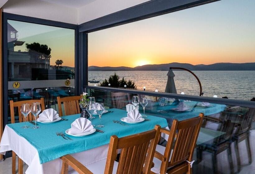 Gulluk Yalı Boutique Otel