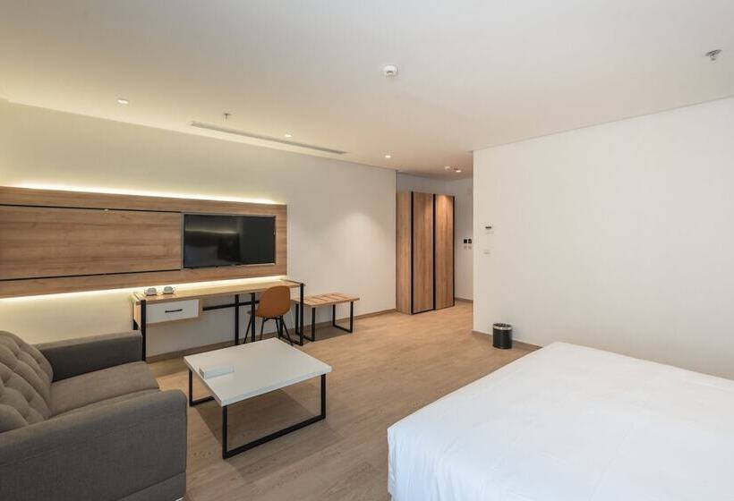 Hasanah Suites