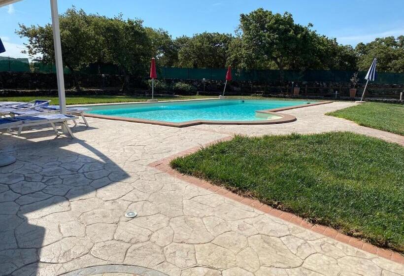 فندق Agriturismo Abbalughente