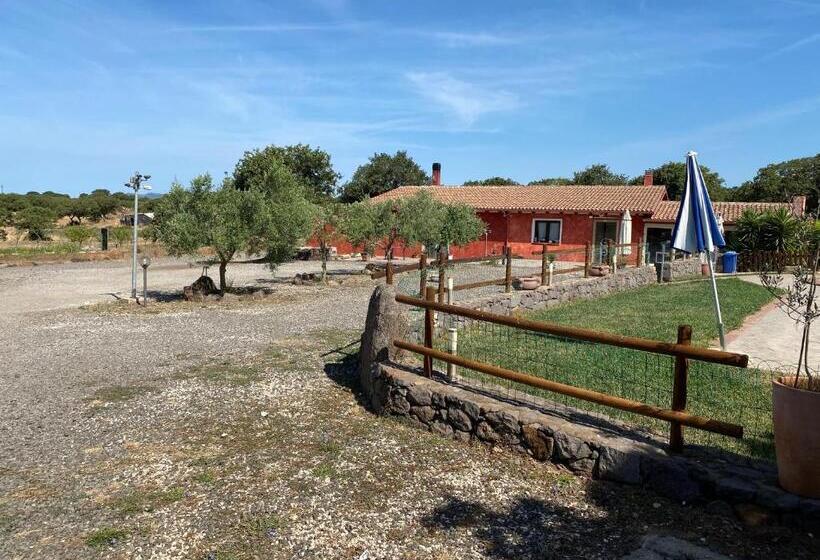 فندق Agriturismo Abbalughente