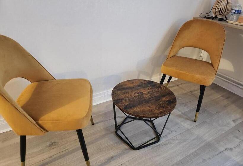 ホテル Auberge La Musardière