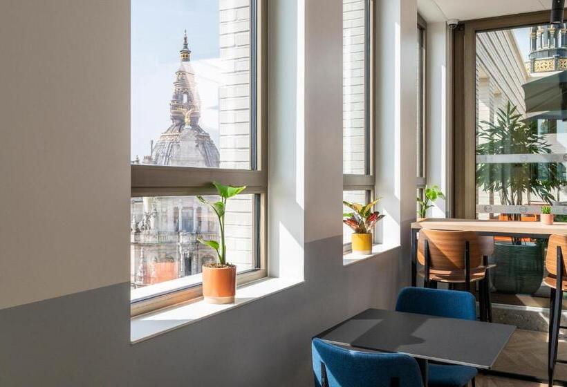 B&b Hotel Antwerpen Centrum