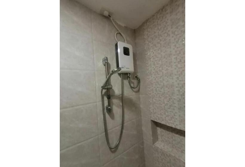 هتل Capital O 811 Tri A S Building