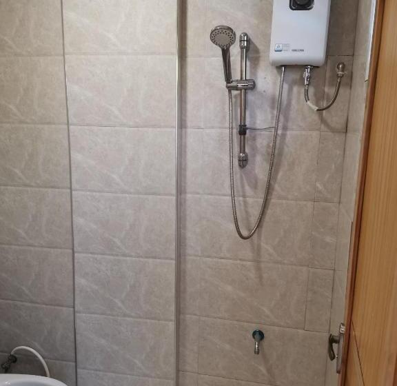 هتل Capital O 811 Tri A S Building