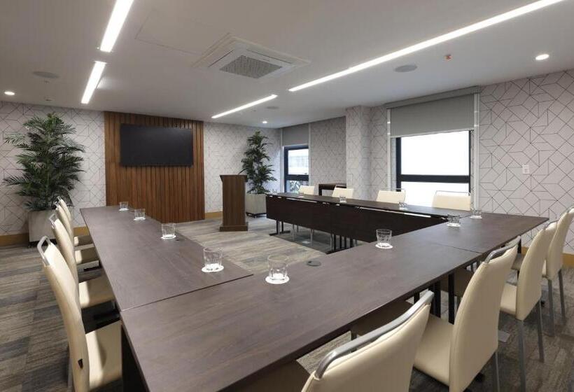 هتل Casa Andina Standard Benavides