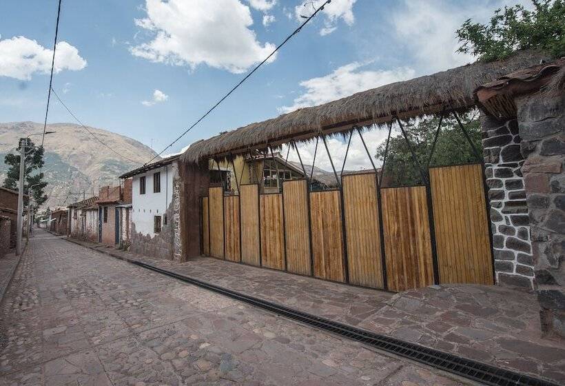 هتل Eco Tampu Andahuaylillas