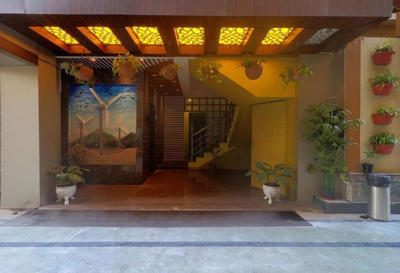 Fabhotel Ganpati 2 Nr Siliguri Junction