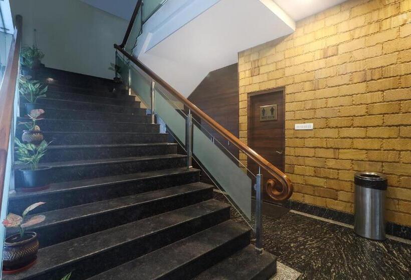 Fabhotel Ganpati 2 Nr Siliguri Junction