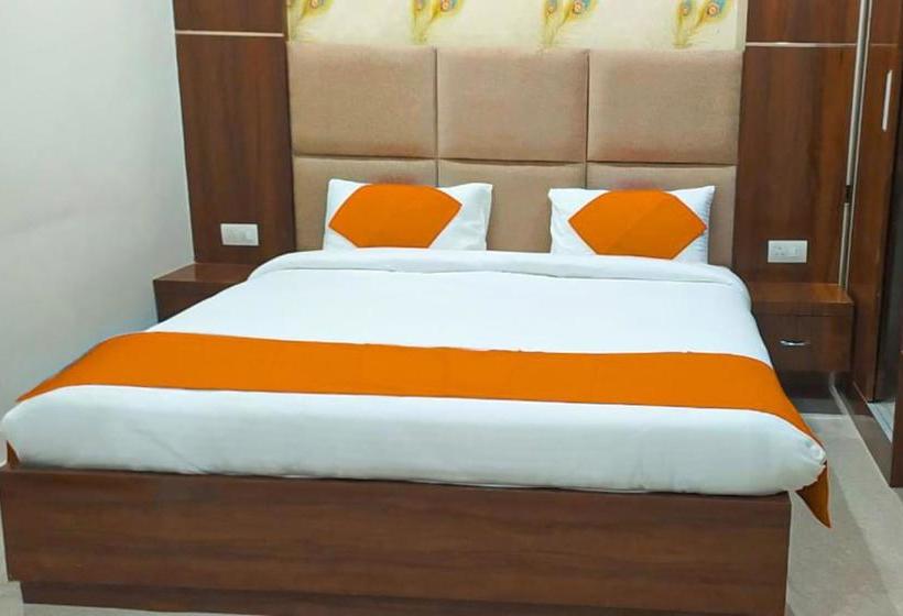 ホテル Fab Mohan Palace