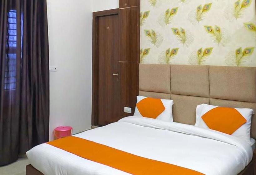 ホテル Fab Mohan Palace