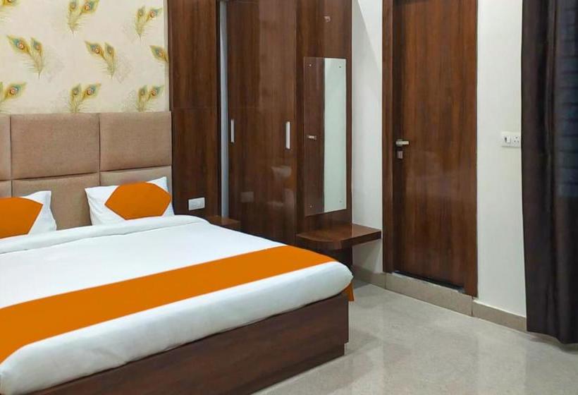 ホテル Fab Mohan Palace