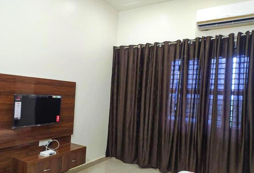 ホテル Fab Mohan Palace