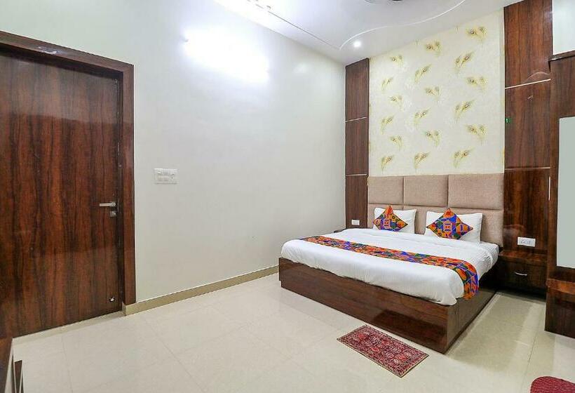 ホテル Fab Mohan Palace