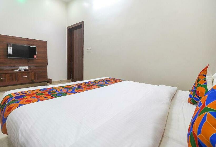 ホテル Fab Mohan Palace