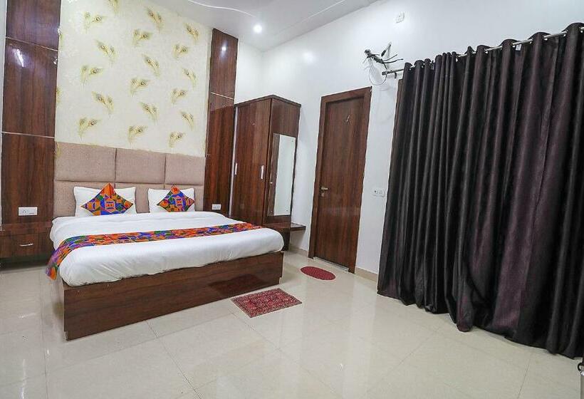 ホテル Fab Mohan Palace