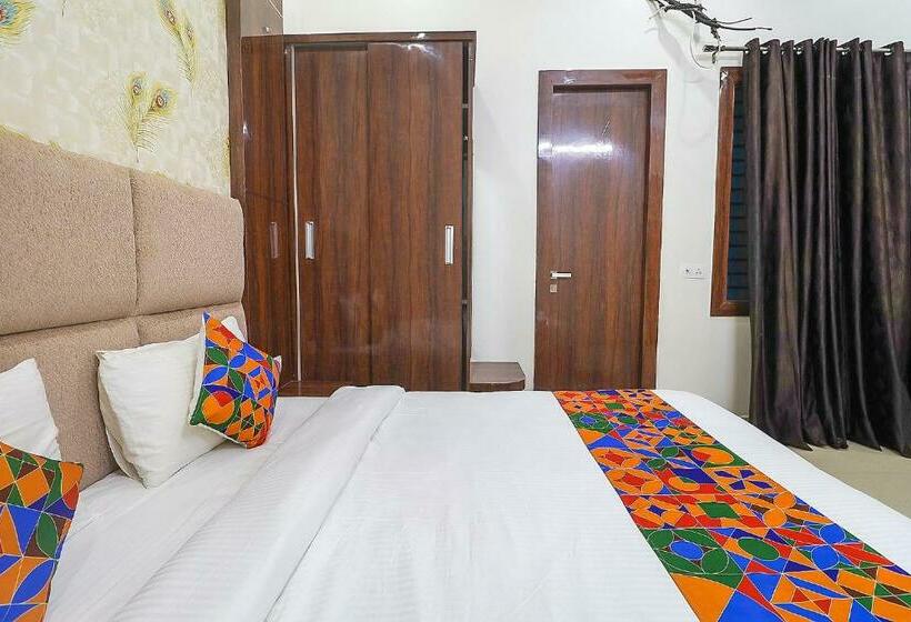 ホテル Fab Mohan Palace