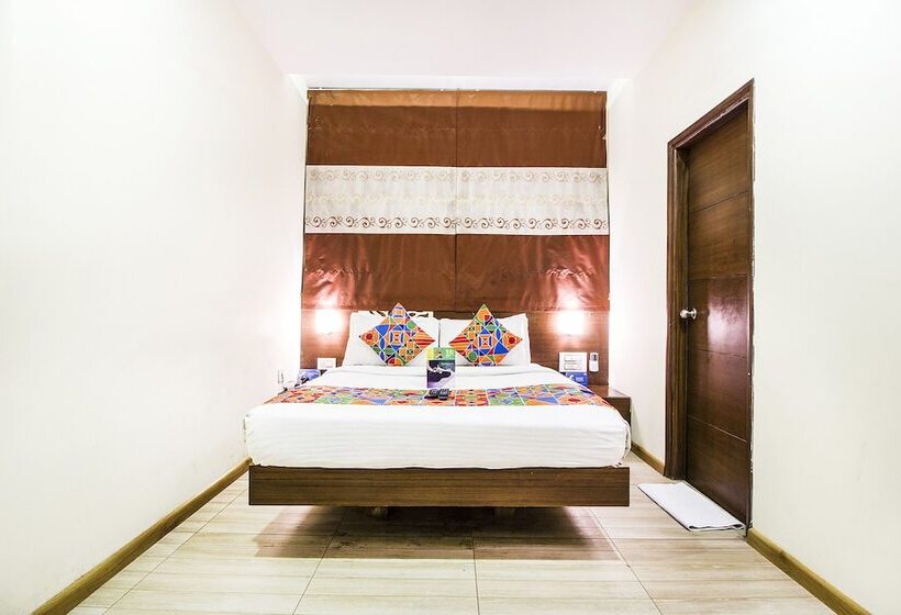 בית מלון כפרי Fab Prime Royal Plaza