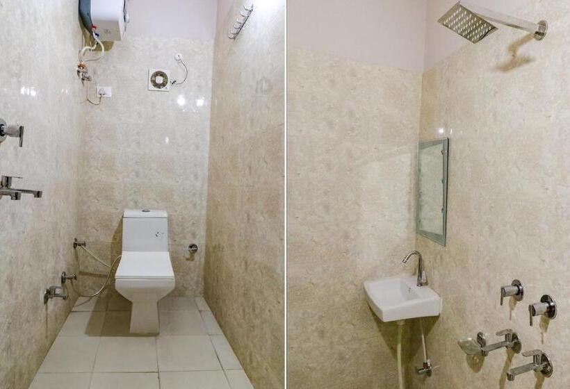 בית מלון כפרי Fabexpress Kartikey Inn