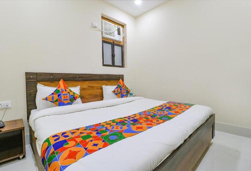 בית מלון כפרי Fabexpress Kartikey Inn