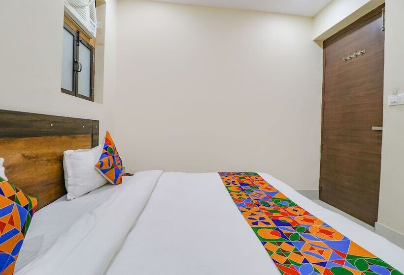 בית מלון כפרי Fabexpress Kartikey Inn