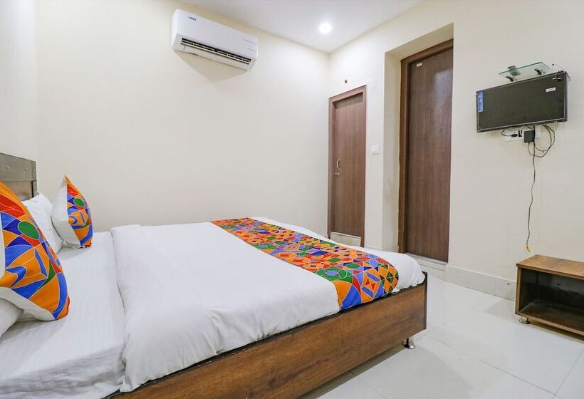 בית מלון כפרי Fabexpress Kartikey Inn