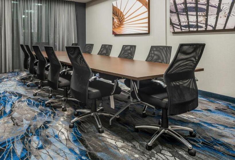 فندق Fairfield By Marriott Inn & Suites Kansas City North, Gladstone