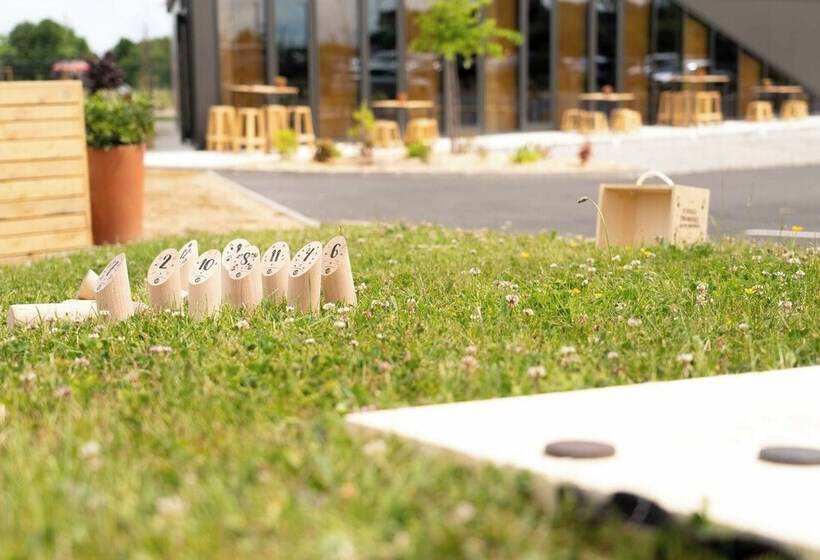 Greet Hotel Rennes Pace