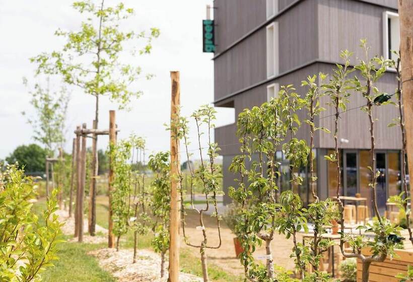 Greet Hotel Rennes Pace