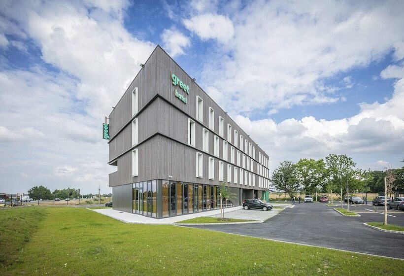 Greet Hotel Rennes Pace