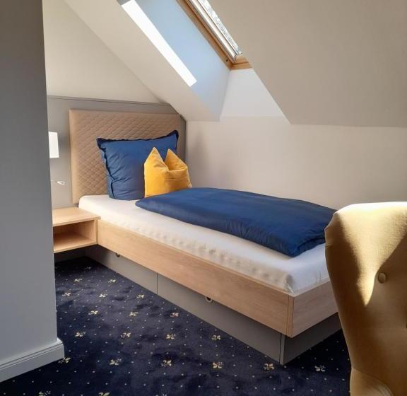 Отель Gästehaus Weinberge