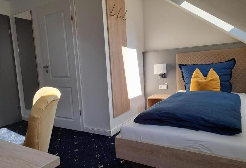 Отель Gästehaus Weinberge