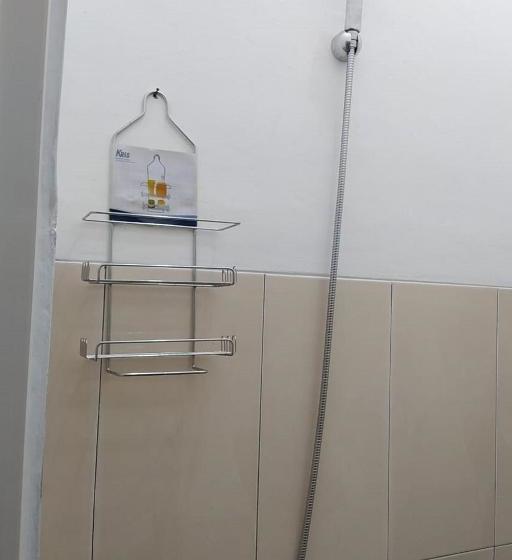 酒店 Guesthouse Berlian Batang Syariah Near Kampung Kalisalak Park