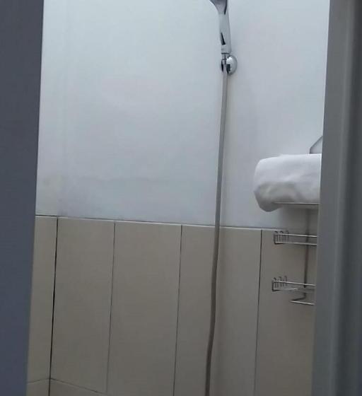 酒店 Guesthouse Berlian Batang Syariah Near Kampung Kalisalak Park