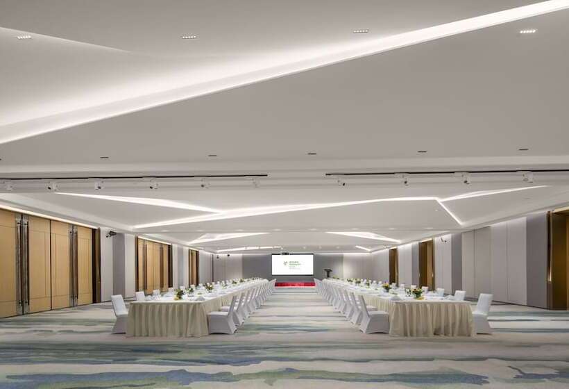 ホテル Holiday Inn Qinhuangdao Haigang