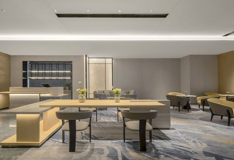 호텔 Holiday Inn Qinhuangdao Haigang