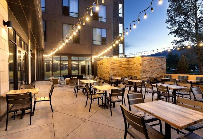 Отель Indigo Silverthorne, An Ihg